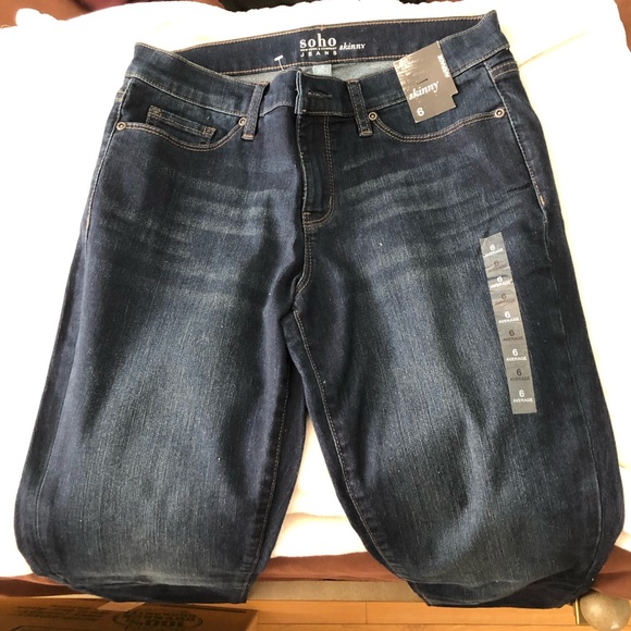 NWT. NEW YORK & CO SOHO Slim leg/Skinny Jeans. Dark Blue. Size 6 - Picture 4 of 6